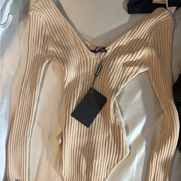 Hera Collection Ribbed Bodysuit - Picture 3 of 3